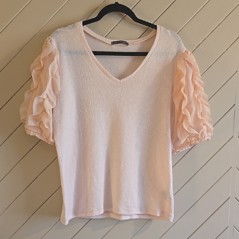 Elegant Women's Top with Ruffled Sleeves